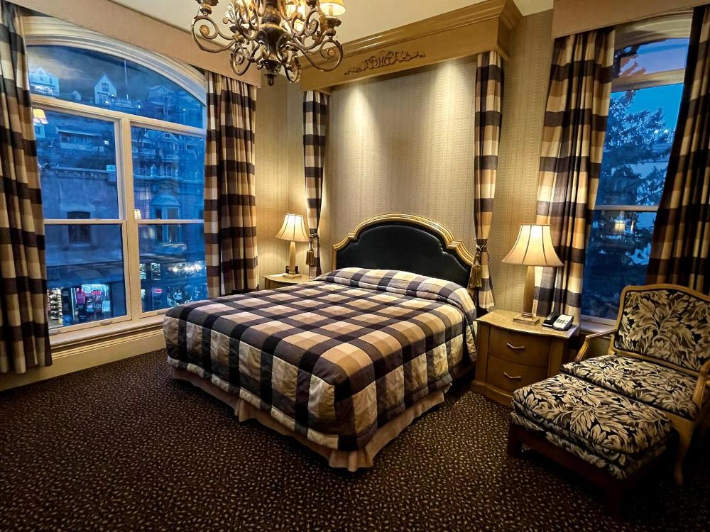 Celebrity Boutique Hotel